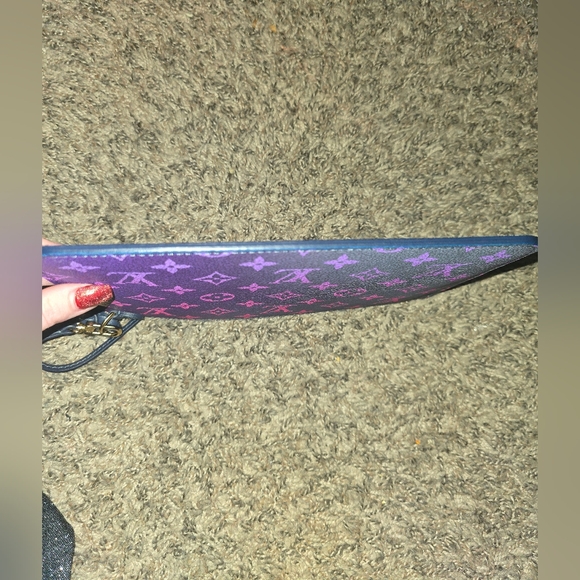 Louis Vuitton Pastel MM Midnight Multicolor Pochette (EUC)(RARE) - Picture 6 of 7